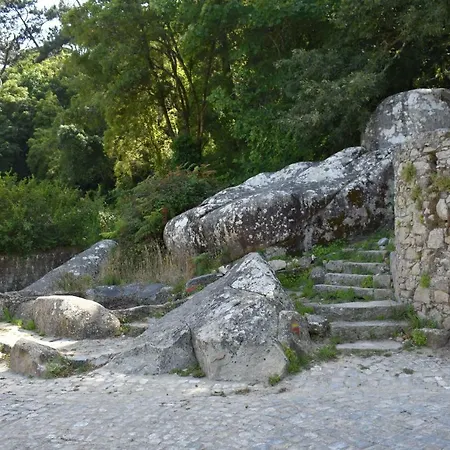 Tatil Evi Sintra, Friendly 3 Bedroom On The Hillside *