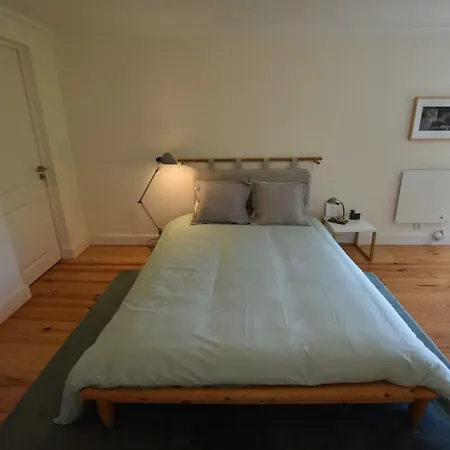 Sintra, Friendly 3 Bedroom On The Hillside *