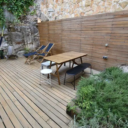 Sintra, Friendly 3 Bedroom On The Hillside Tatil Evi *