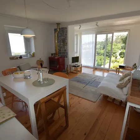 Tatil Evi Sintra, Friendly 3 Bedroom On The Hillside *